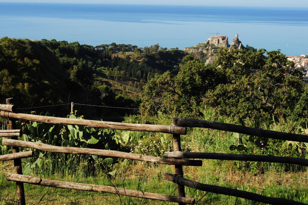 Fondaco Del Fico Villa Roccella Ionica Exterior photo